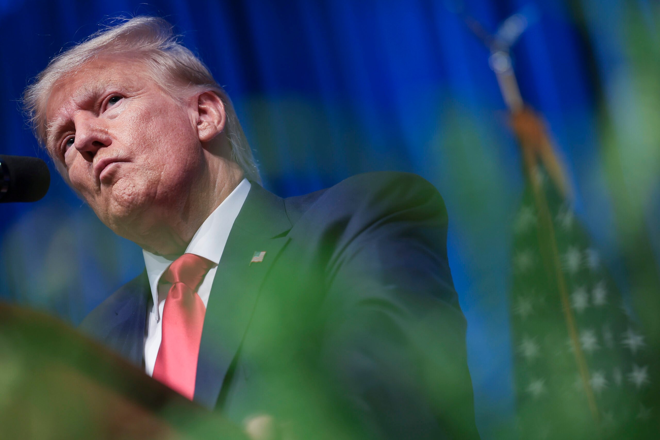 Donald Trump Placed Under Arrest in Florida: Will He Go to Prison